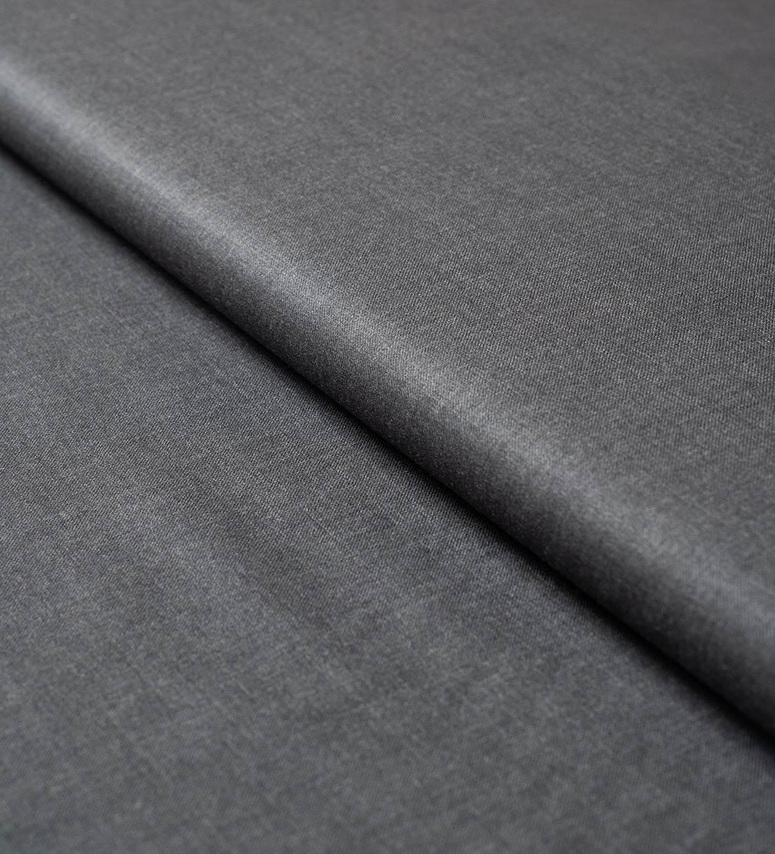 Monarch Grey by Roger La Viale  (Unstitched Suiting Fabric)