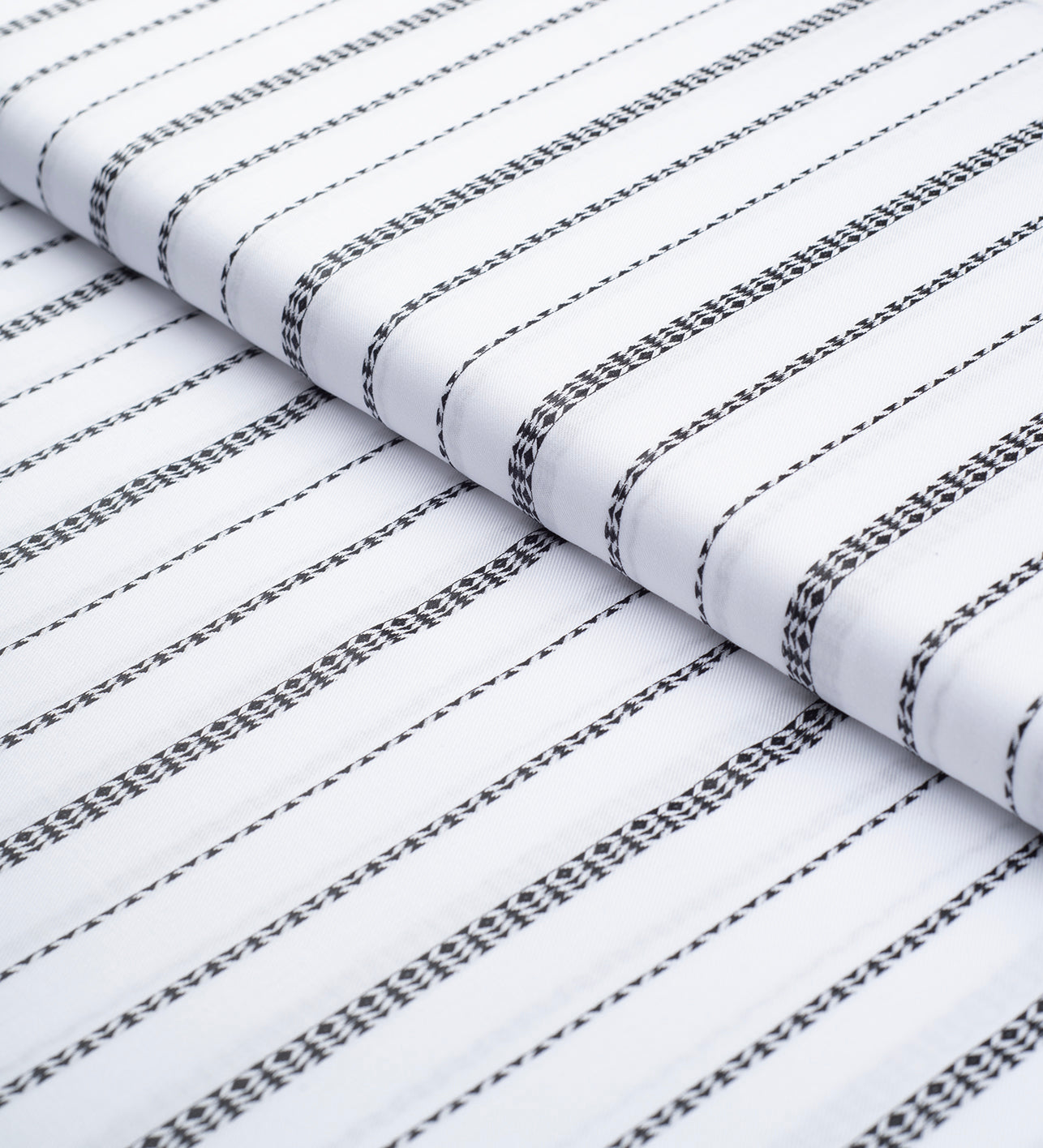White & Black by Tessitura Monti (Unstitched Shirting Fabric)