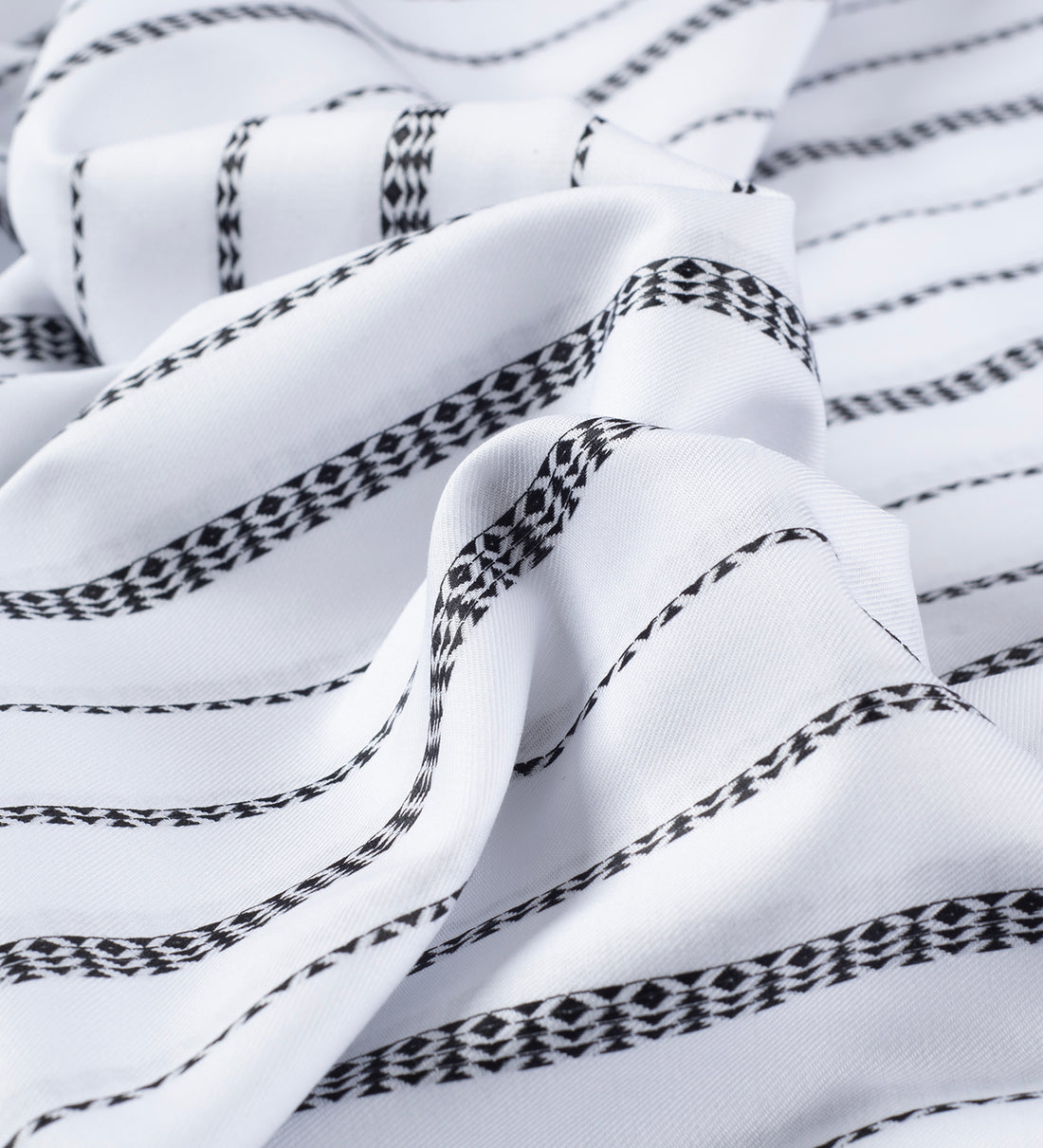 White & Black by Tessitura Monti (Unstitched Shirting Fabric)