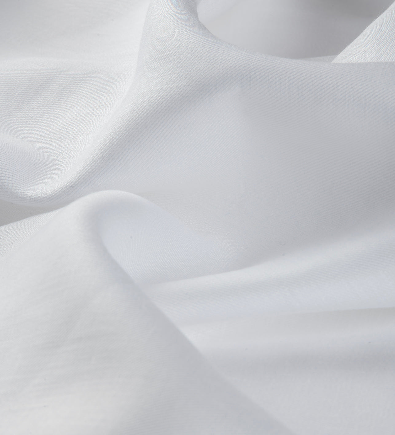 Royal White By Roger La Viale (Unstitched Shirting, Suiting and Kurta Fabric)
