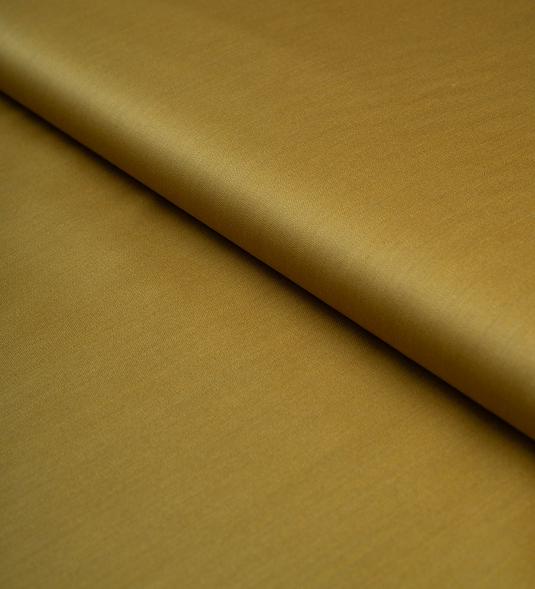Oro Toscano (Unstitched Suiting Fabric)
