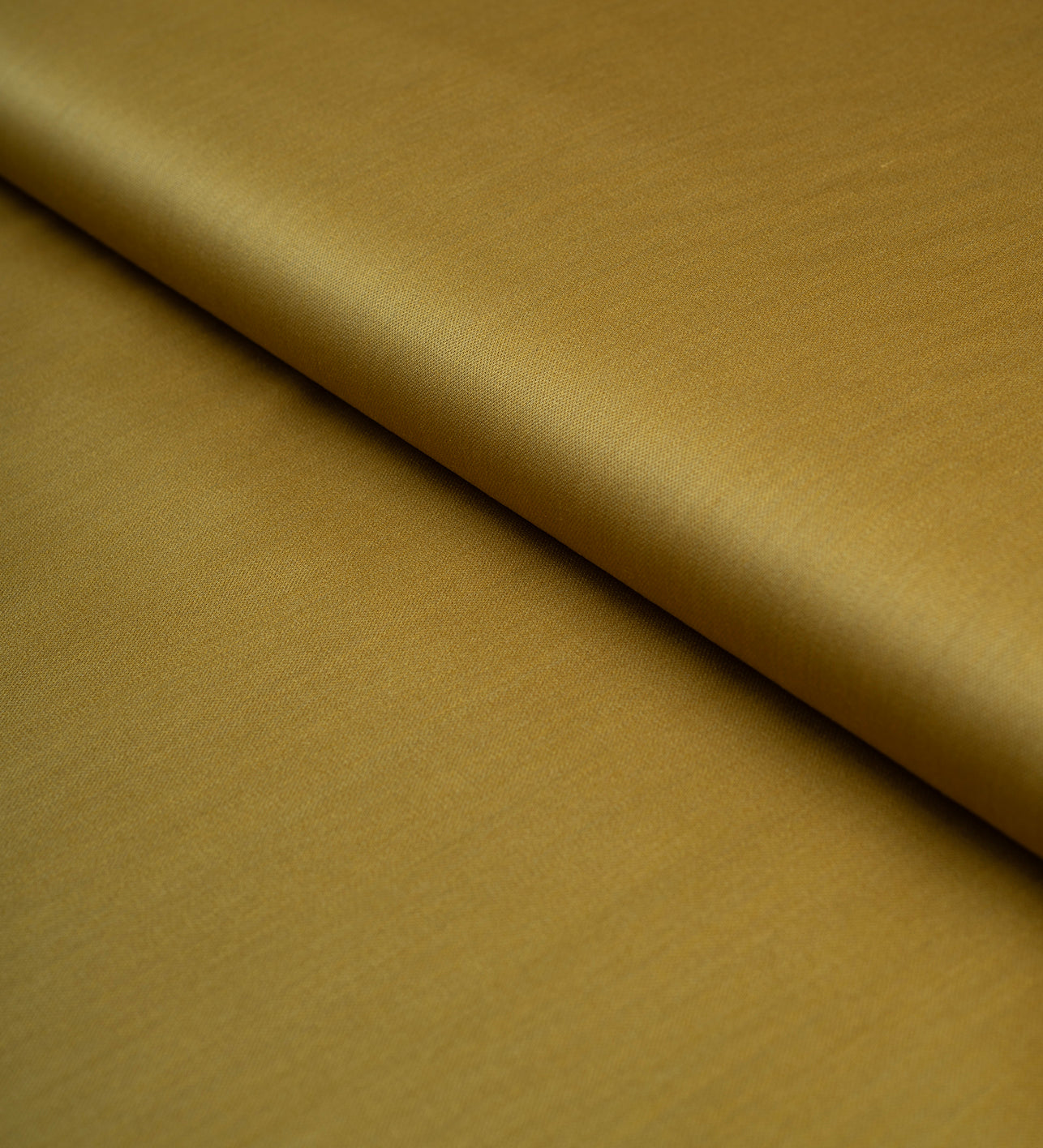 Oro Toscano (Unstitched Suiting Fabric)