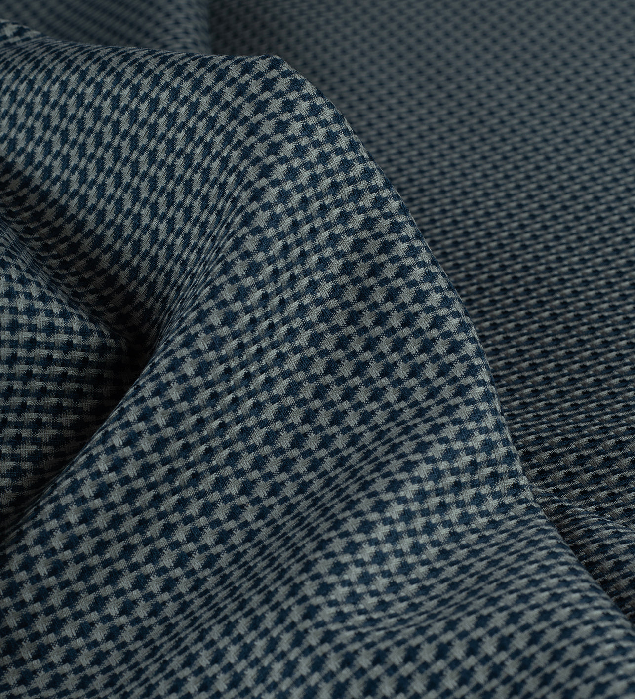 Moss Puppytooth by Tessitura Monti (Unstitched Shirting Fabric)
