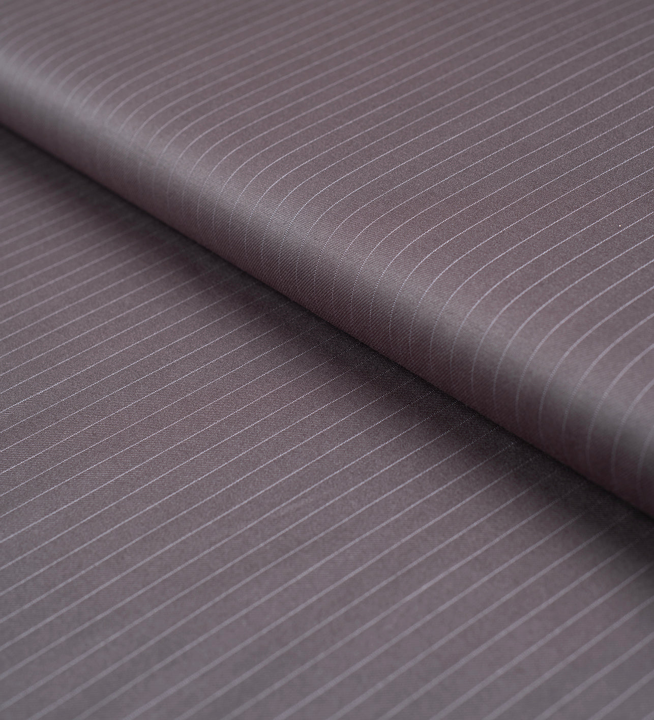 Mauve Regent By D&J Italy (Unstitched Suiting Fabric)